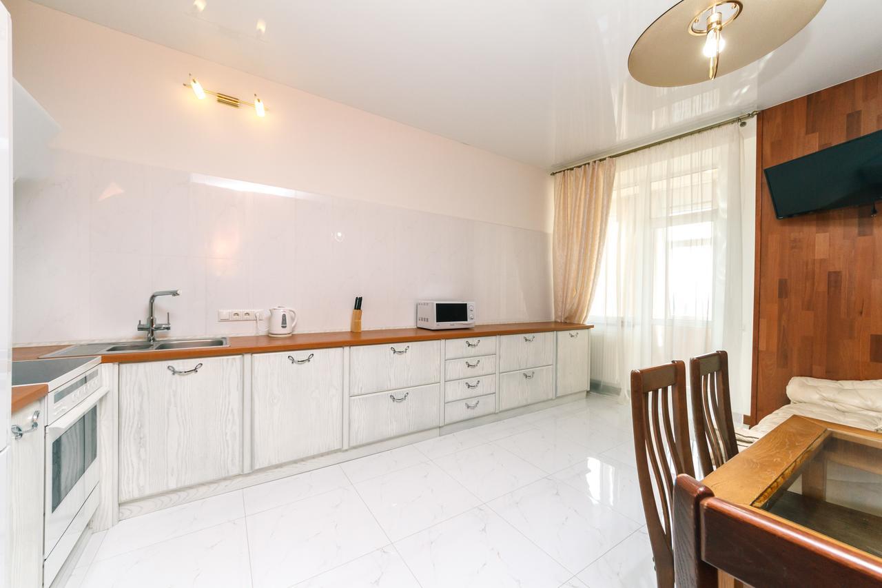 New Building Near Arena City Lesi Ukrainky 7A كييف المظهر الخارجي الصورة