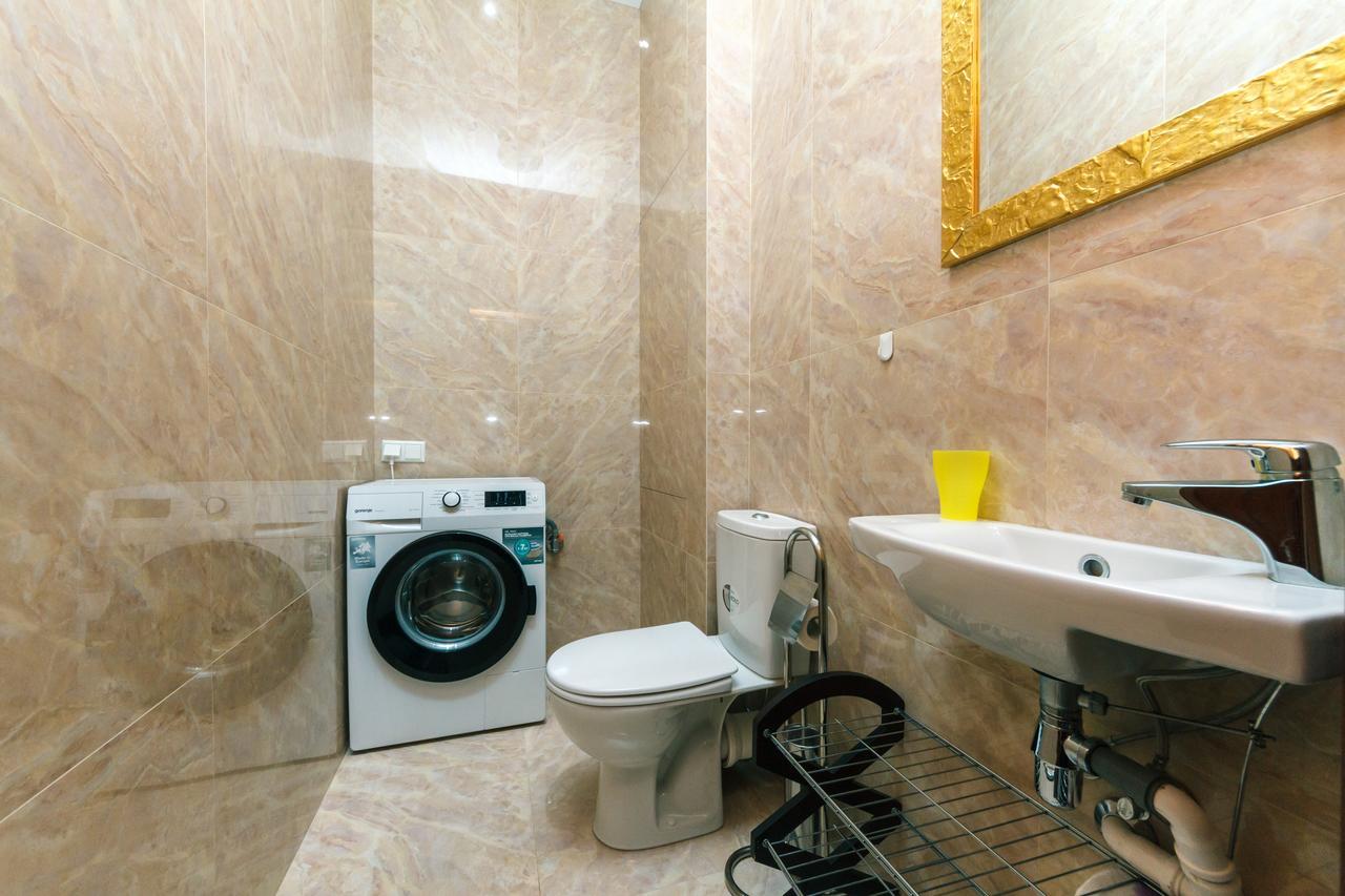 New Building Near Arena City Lesi Ukrainky 7A كييف المظهر الخارجي الصورة