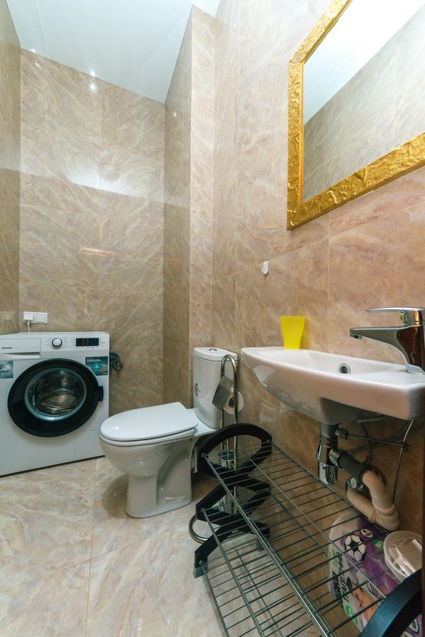 New Building Near Arena City Lesi Ukrainky 7A كييف المظهر الخارجي الصورة